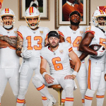 Bucs feiern 50 Jahre mit Creamsicle Uniform Comeback
