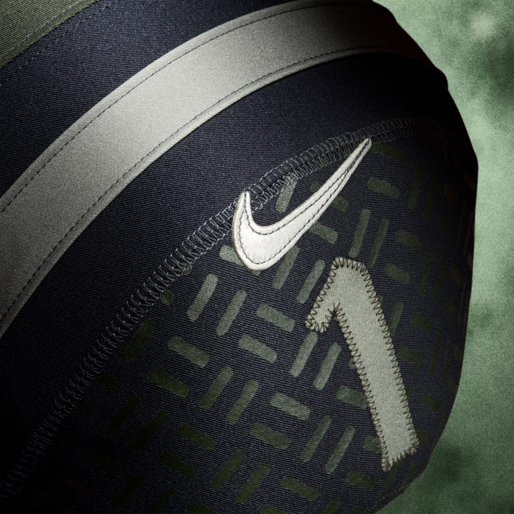 New York Jets: Die Rivalries-Uniform der Jets ist inspiriert vom ursprünglichen Teamnamen Gotham City Football Club.