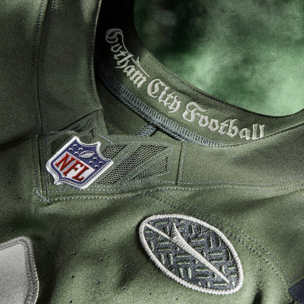 New York Jets: Die Rivalries-Uniform der Jets ist inspiriert vom ursprünglichen Teamnamen Gotham City Football Club.