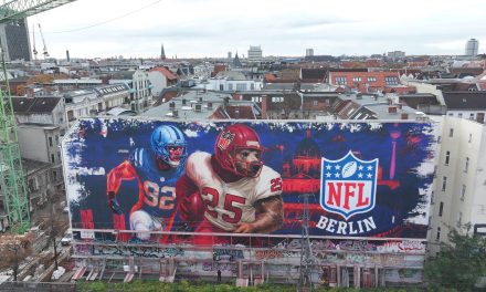 NFL Mural enthüllt: Björn Werner und Berliner Bär zieren Football-Kunstwerk