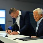 Wie funktionieren NFL-Verträge? Signing Bonus, Guarantees und Cap-Struktur einfach erklärt