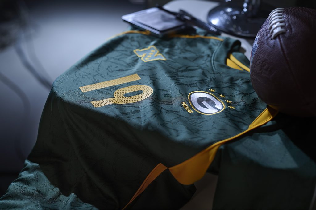 Das Packers-Trikot aus der Football x Football Kollektion 2026 von NFL und Fanatics.