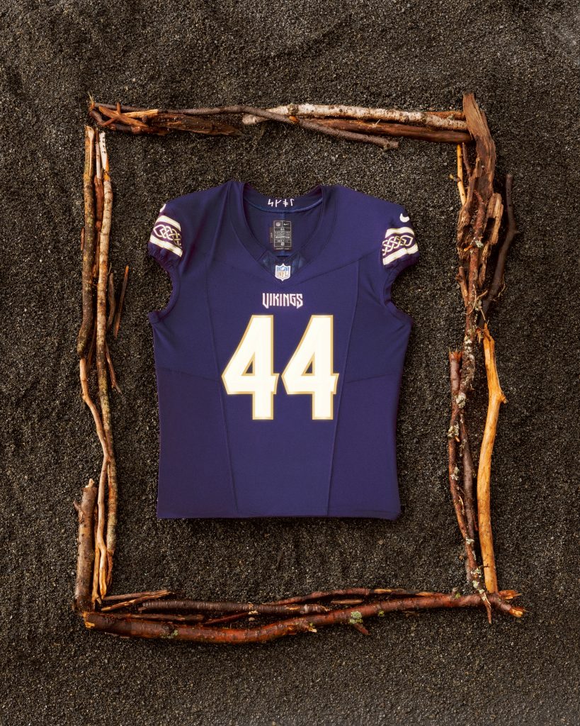 Die Vikings kombinieren Purpur und Elfenbein mit Details im Stil des Viking Knot | Quelle: NFL / Nike