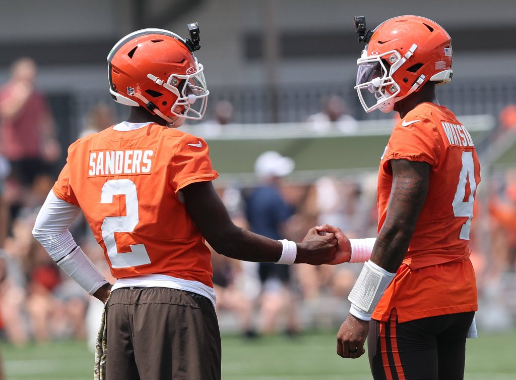 Quaterback Zweikampf in Cleveland: Shedeur Sanders gegen Deshaun Watson