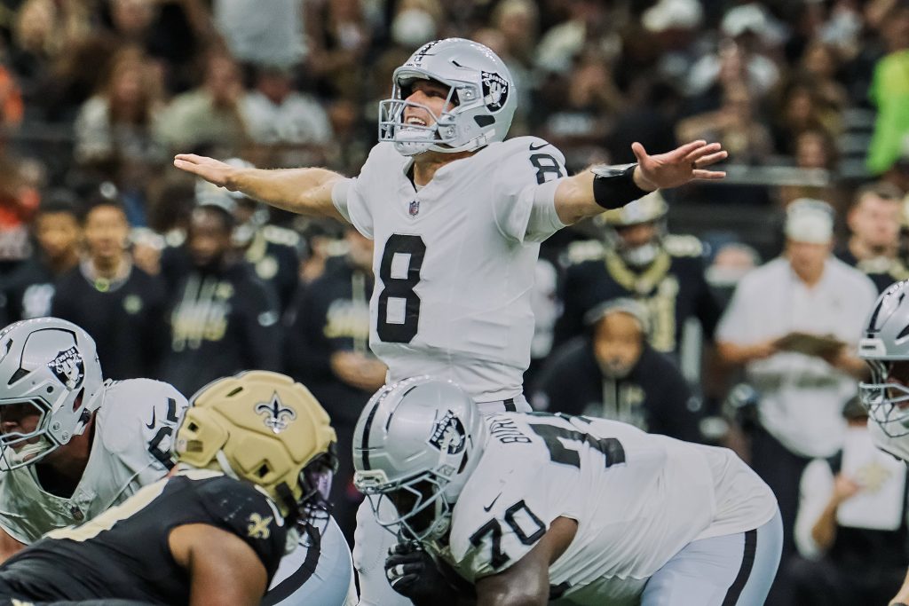 Die Las Vegas Raiders überraschen bisher zum Saisonstart. Kirk Cousins mit der Nummer 8 ist hierbei ein wichtiger Faktor.