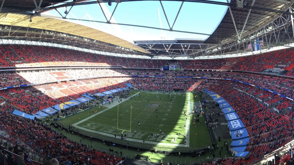 Blick ins Wembley-Stadion bei meinem ersten NFL-Spiel 2018 zwischen den Tennessee Titans und den Los Angeles Chargers.